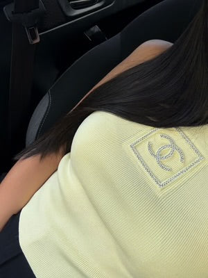 TOP JAUNE CHANEL AVEC LOGO SCINTILLANT