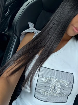 TOP BLANC CHANEL À UNE BRETELLE AVEC NOEUDS