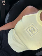 TOP JAUNE CHANEL AVEC LOGO SCINTILLANT