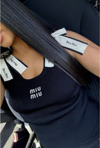 TOP MIU MIU NOIR AVEC NOEUD